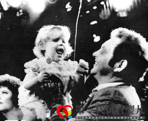 試管嬰兒一代二代三代有啥區(qū)別?第三代最好嗎?(圖1) 試管嬰兒一代二代三代有啥區(qū)別?第三代最好嗎?(圖1)