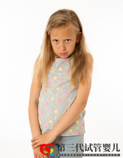 害羞的孩子沒(méi)朋友產(chǎn)生這樣的問(wèn)題家長(zhǎng)有錯(cuò)嗎(圖3) 害羞的孩子沒(méi)朋友產(chǎn)生這樣的問(wèn)題家長(zhǎng)有錯(cuò)嗎(圖3)