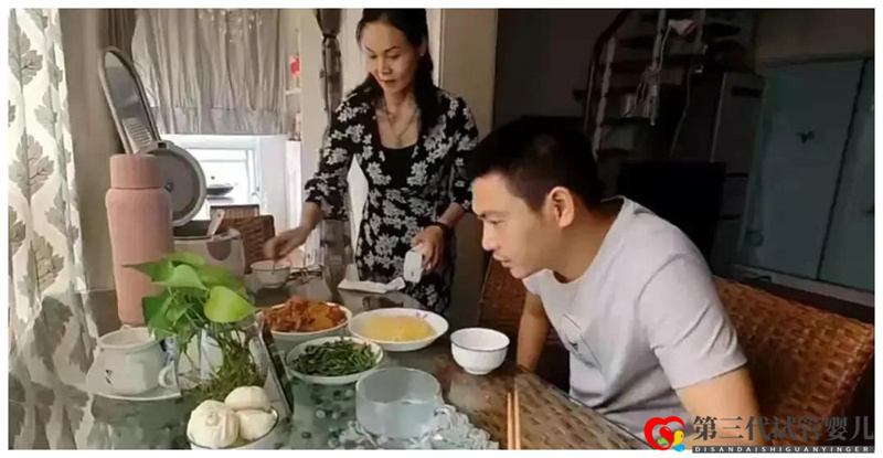 50歲大媽嫁給小20歲小伙,要為他做試管嬰兒,網友這是真愛(圖5)