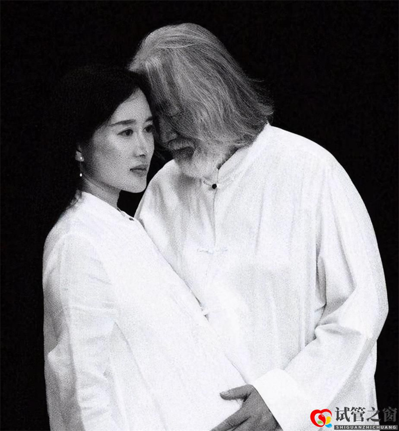 他是知名大導(dǎo)演,妻子為其3次試管取70顆卵子,今年近百歲成人生贏家(圖8) 他是知名大導(dǎo)演,妻子為其3次試管取70顆卵子,今年近百歲成人生贏家(圖8)