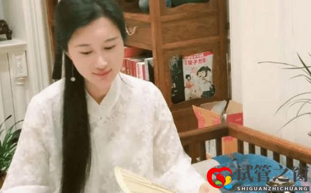 他是知名大導(dǎo)演,妻子為其3次試管取70顆卵子,今年近百歲成人生贏家(圖9) 他是知名大導(dǎo)演,妻子為其3次試管取70顆卵子,今年近百歲成人生贏家(圖9)