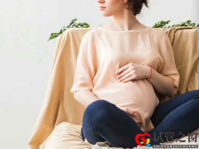 女性面相有這4個(gè)特征易生男孩,唇色紅潤(rùn)、體質(zhì)偏瘦幾率高(圖2) 體質(zhì)偏瘦的女人容易生男孩
