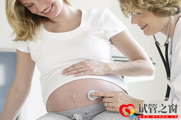 女性懷雙胞胎這幾周最累,最難熬月份全都在這里(圖3) 孕晚期女性懷雙胎很難熬